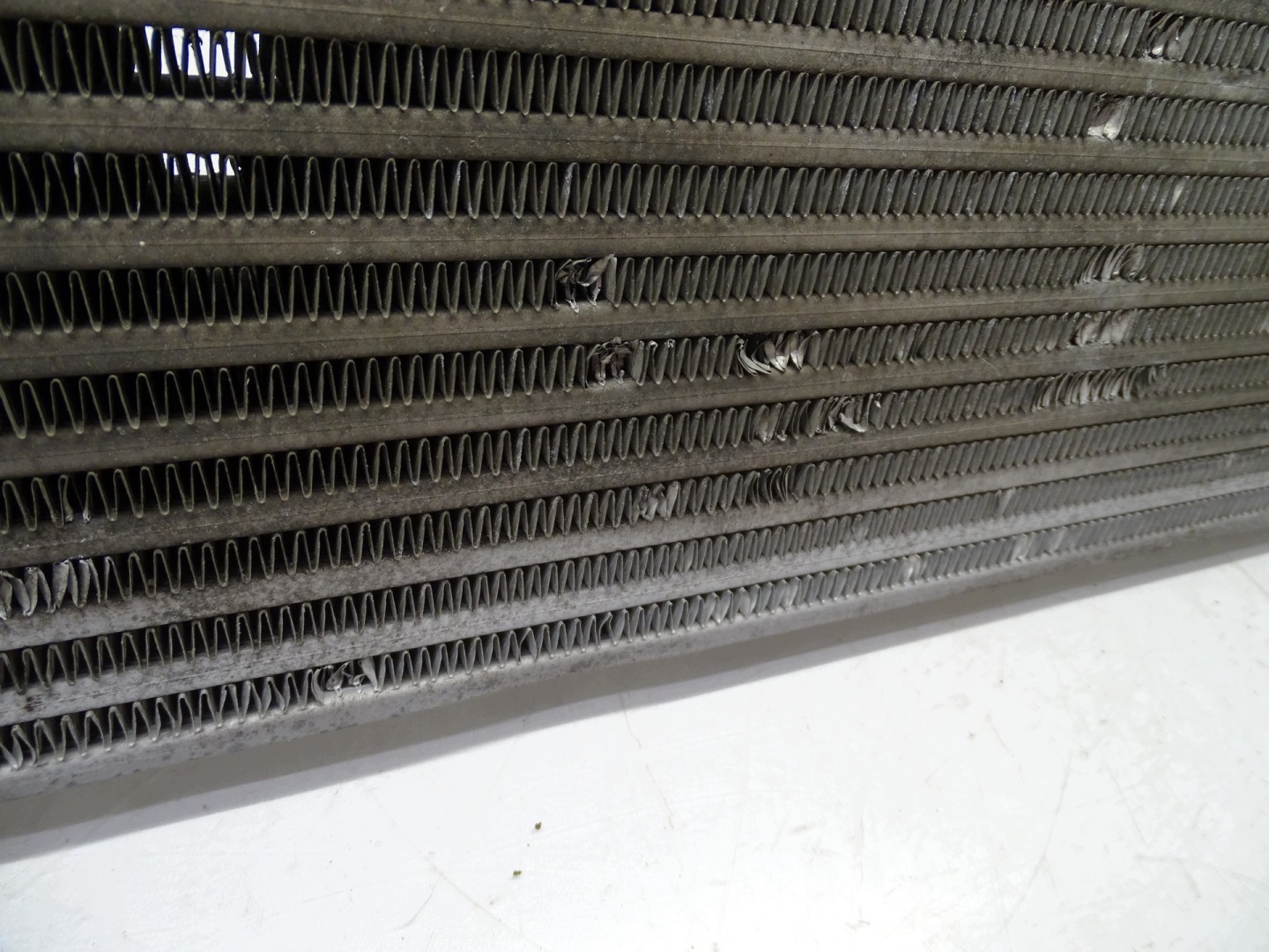 Kühler luft INTERCOOLER JAGUAR XJ X351 AW93-9L440-AA