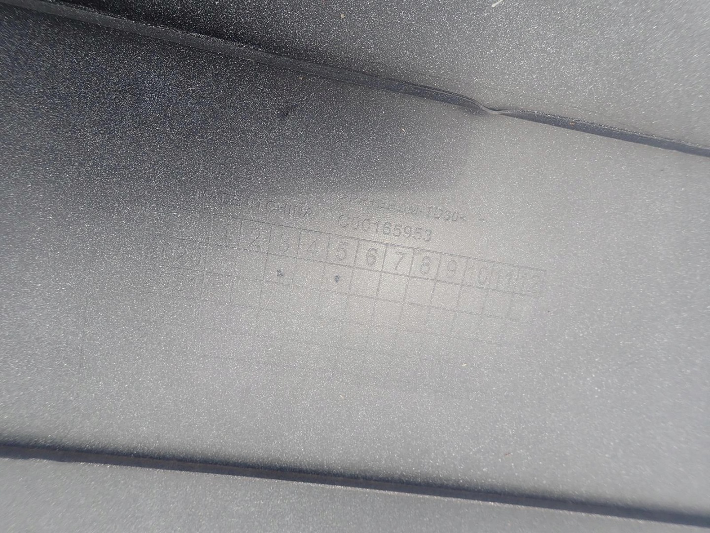 MAXUS EV30 E DELIVER 3 19-> fender front left