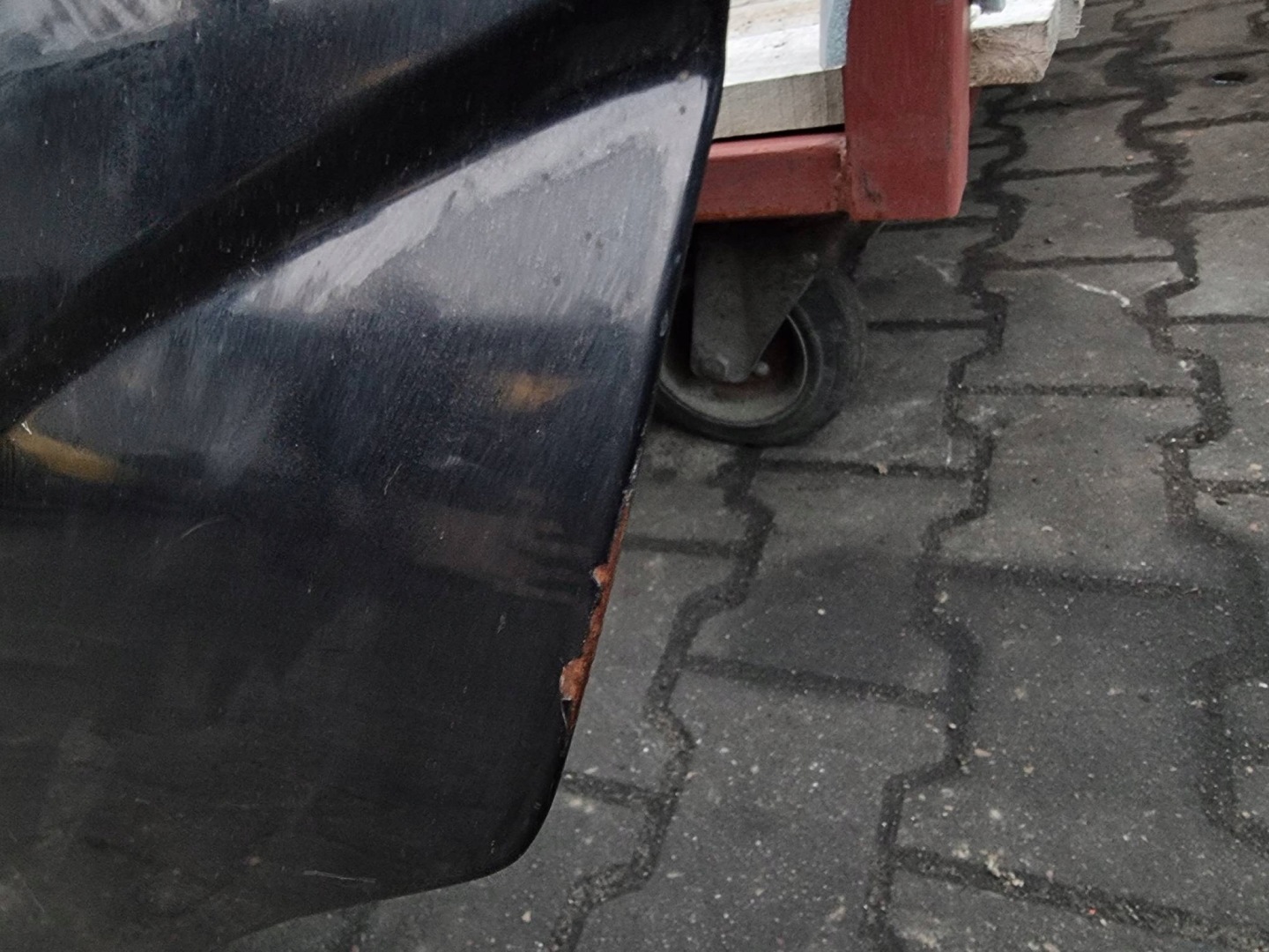 Tür links heck PANTHER BLACK FORD FOCUS MK1 KOMBI