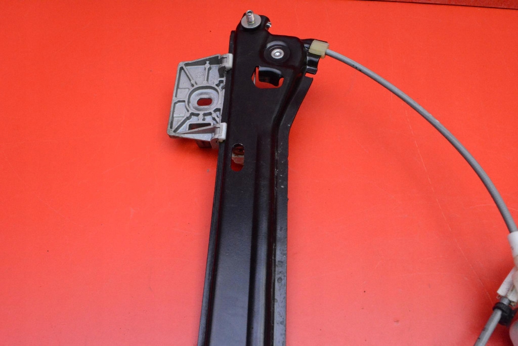 window regulator left front EU A61041-112 MERCEDES CLA C117 sedan 13-16