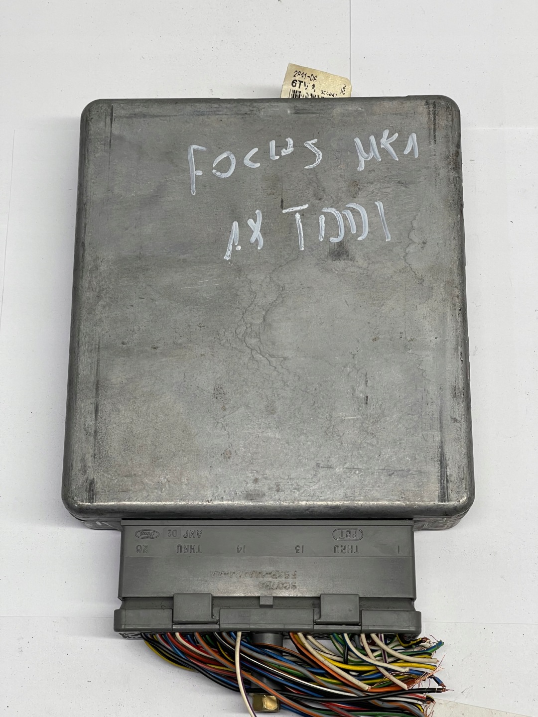 control unit of the engine FORD FOCUS 3903856 FORD