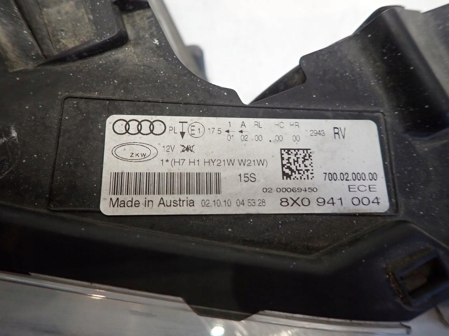 light front front right AUDI A1 2010-2014 8X0941004
