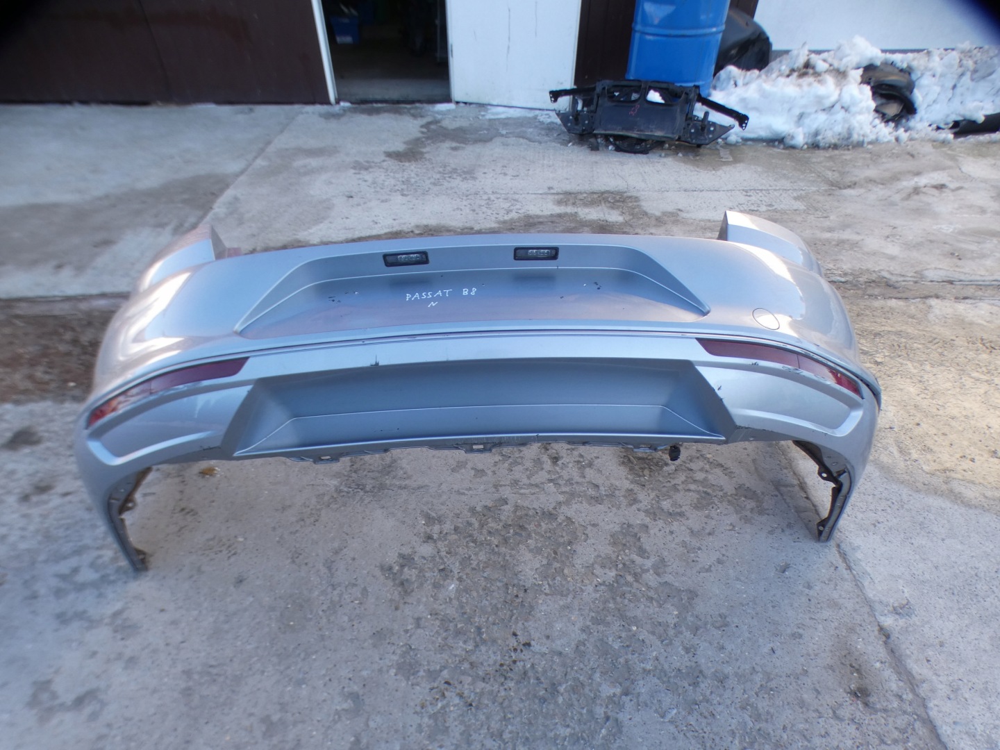 VW PASSAT B8 sedan bumper rear part complete