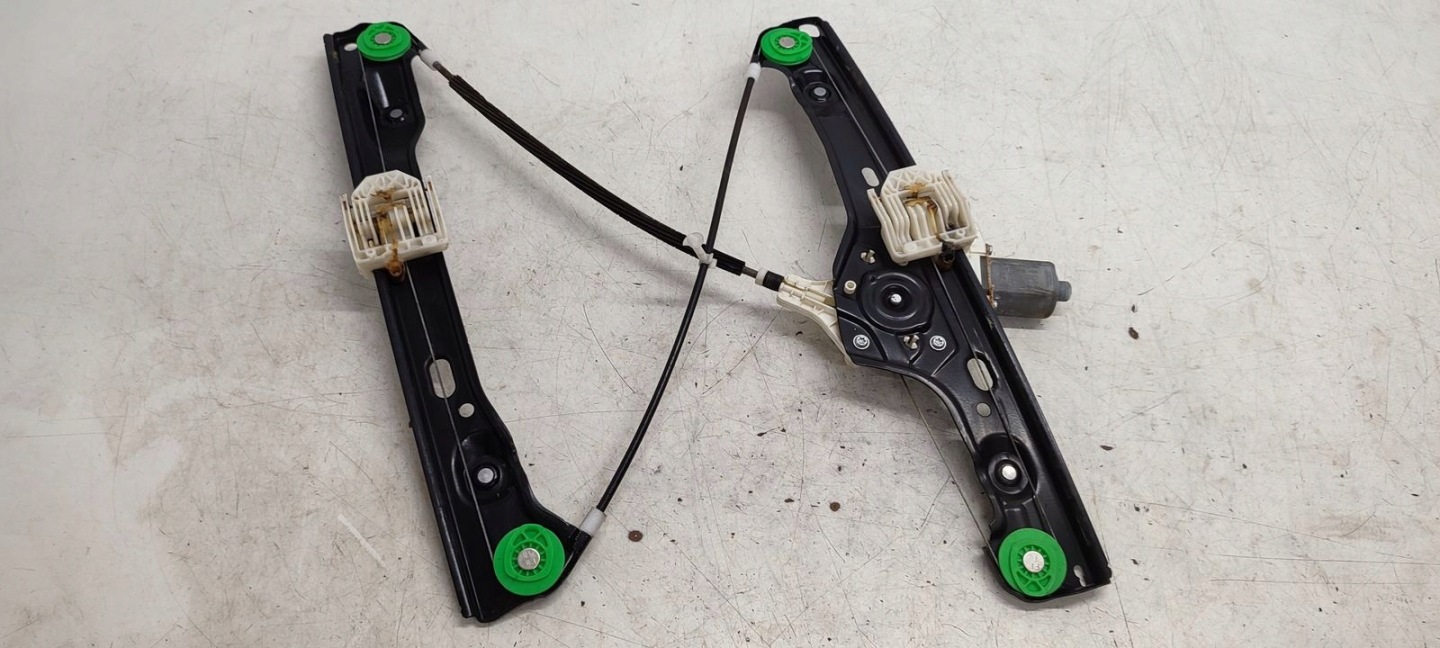 window regulator right front mechanism BMW E91 LIFT 2,0D