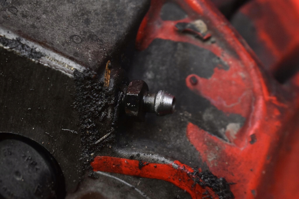 caliper brake left front AUDI A8 D4 4.2 FSI 372 KM QUATTRO 10-14