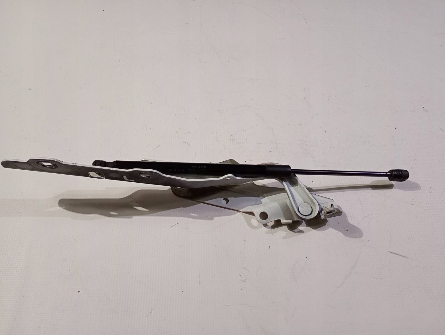 hinge damper bonnets pokrywy of the engine left Dodge RAM 1500 2019