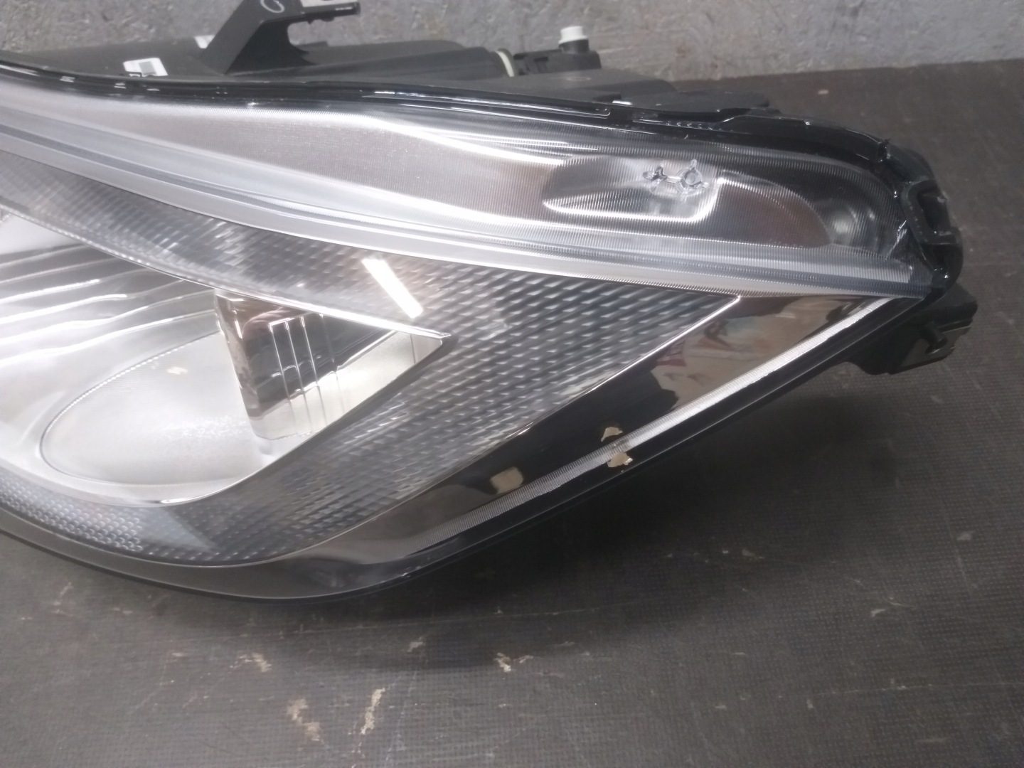 light front left TESLA S XENON 1012224-00-C
