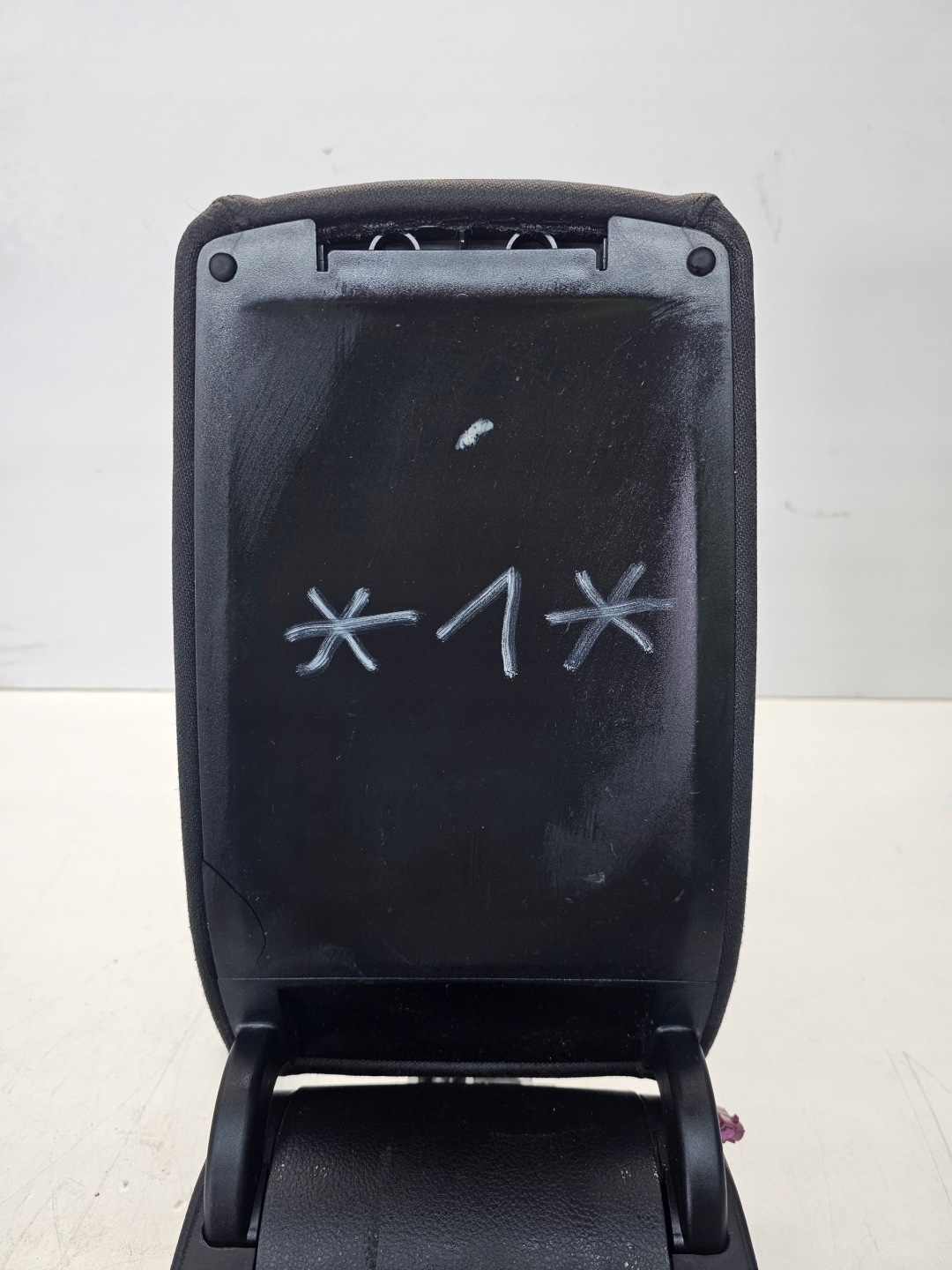 armrest front AUDI A6 C6 *MATERIAL* *1*