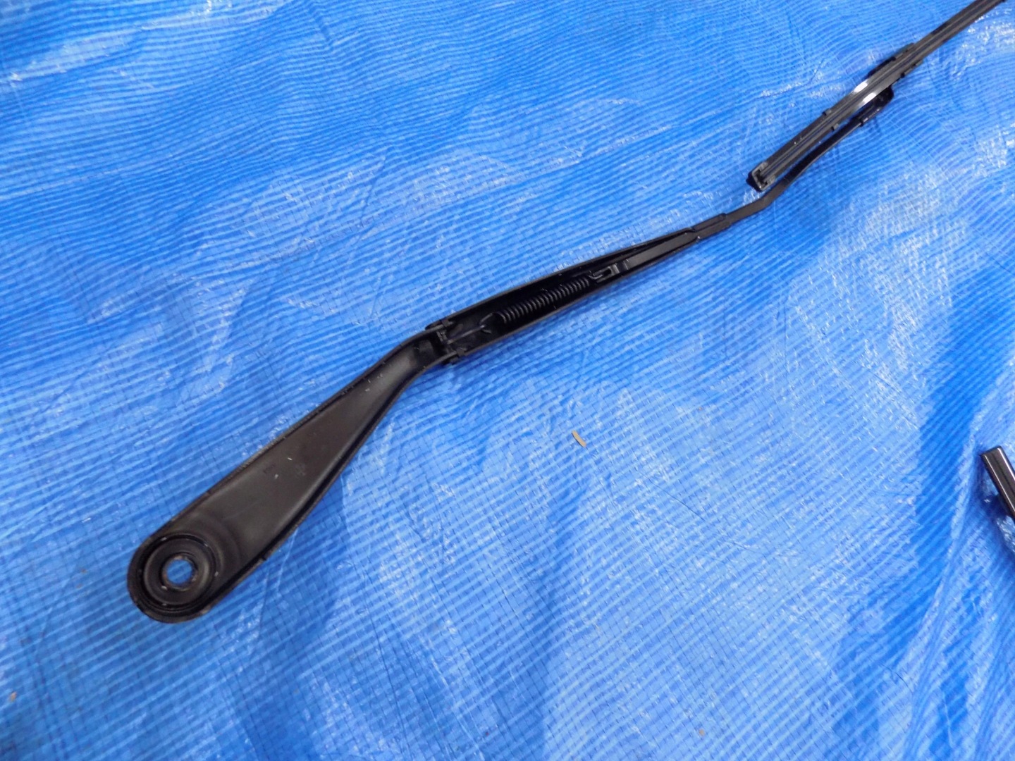 wiper arm front BMW X5 G05 20R W000089473-C