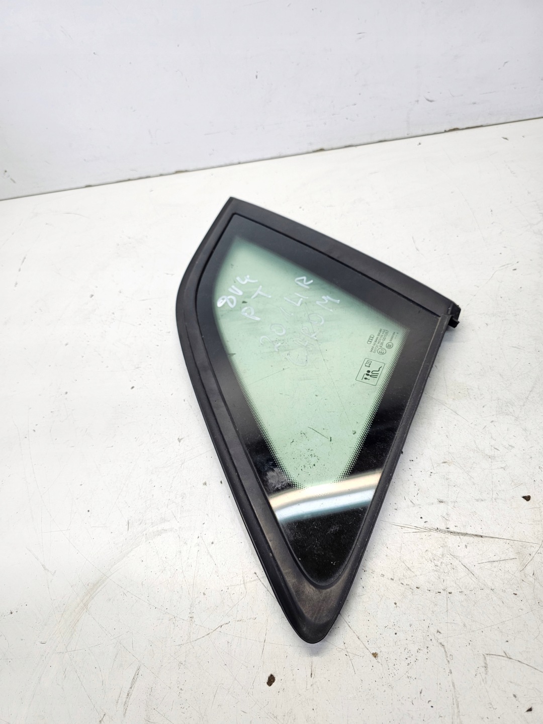 window bodywork right rear part AUDI A3 8V4 2014 R below LISTWE chrome