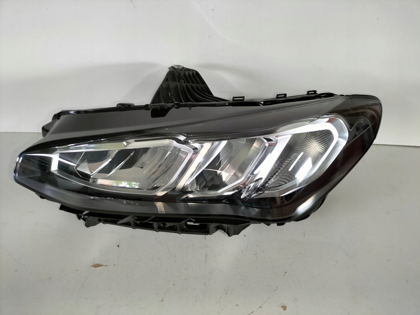 light front left BMW 2 U06 ACTIVE TOURER 21