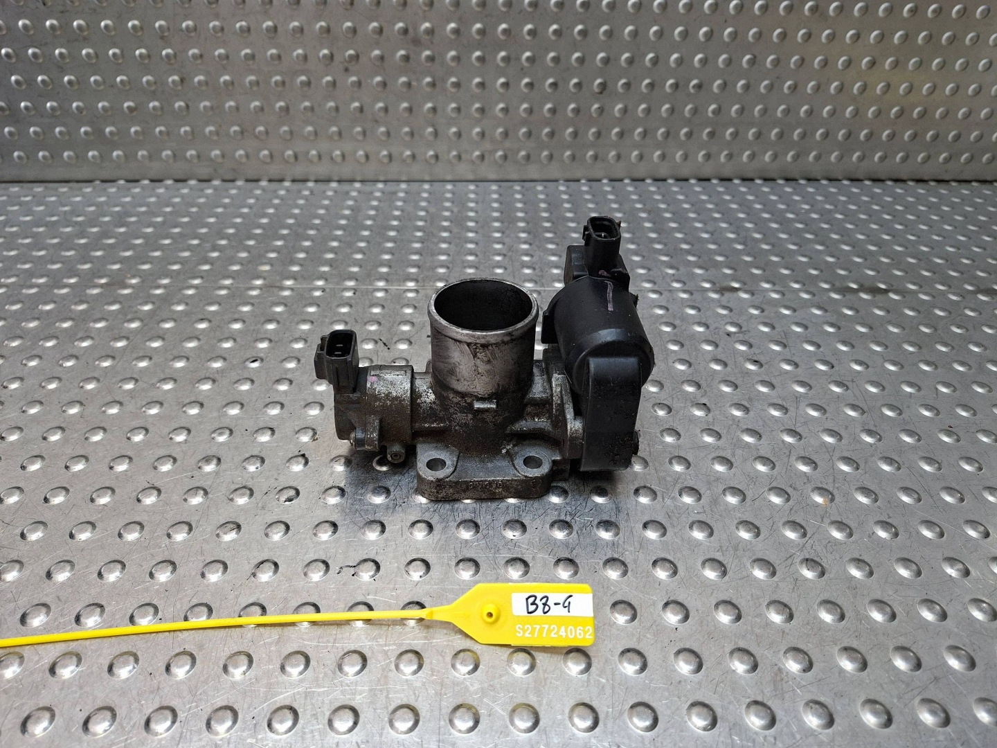 papillon des gaz TOYOTA COROLLA E12 01-06 1.4 D4D 192300-2010