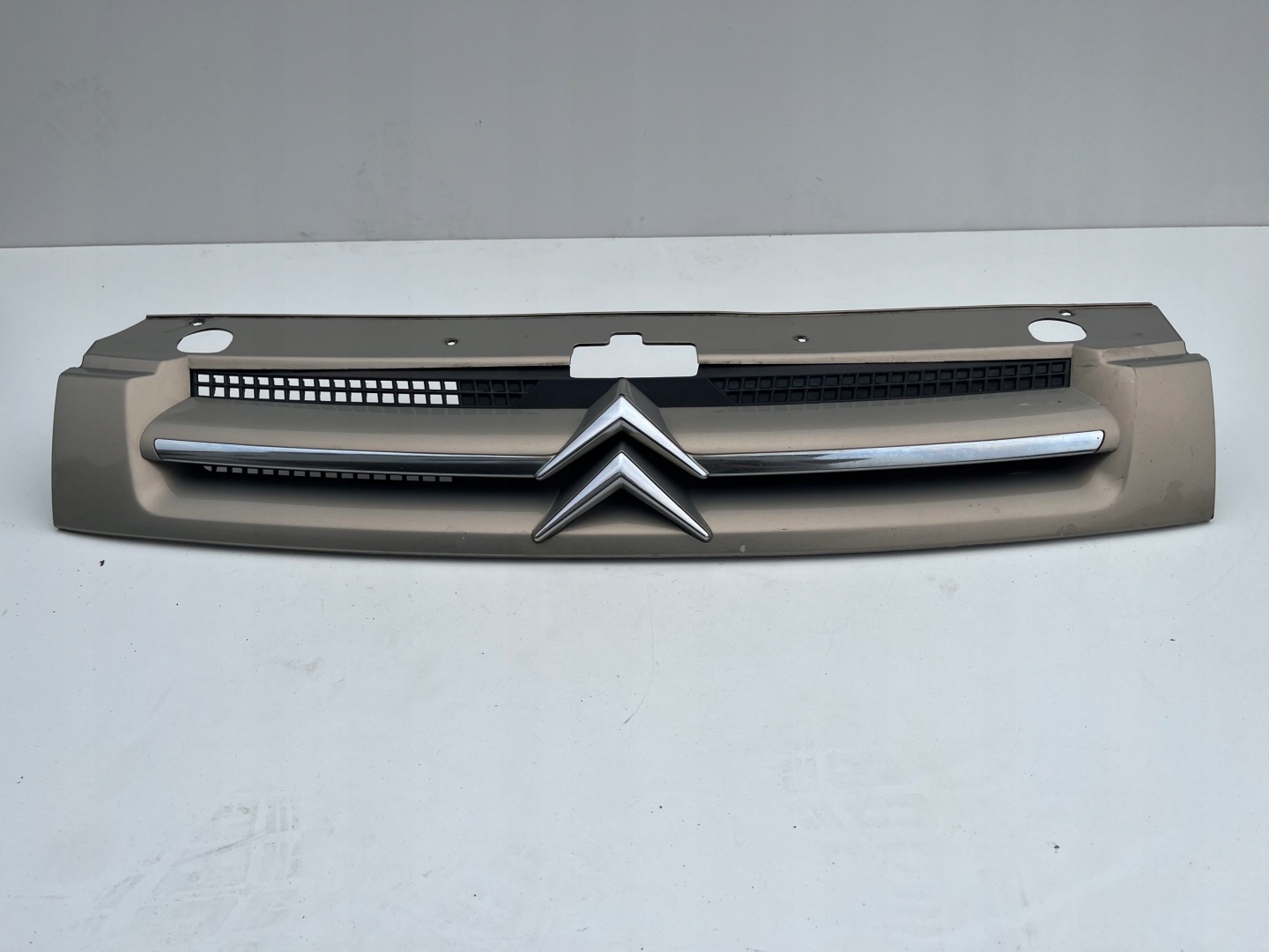 Grille Citroen BERLINGO Lift KDDC 02-08r.