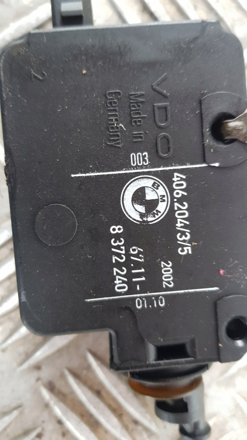 BMW E46 amortizer vratašca rezervoara goriva 8372240
