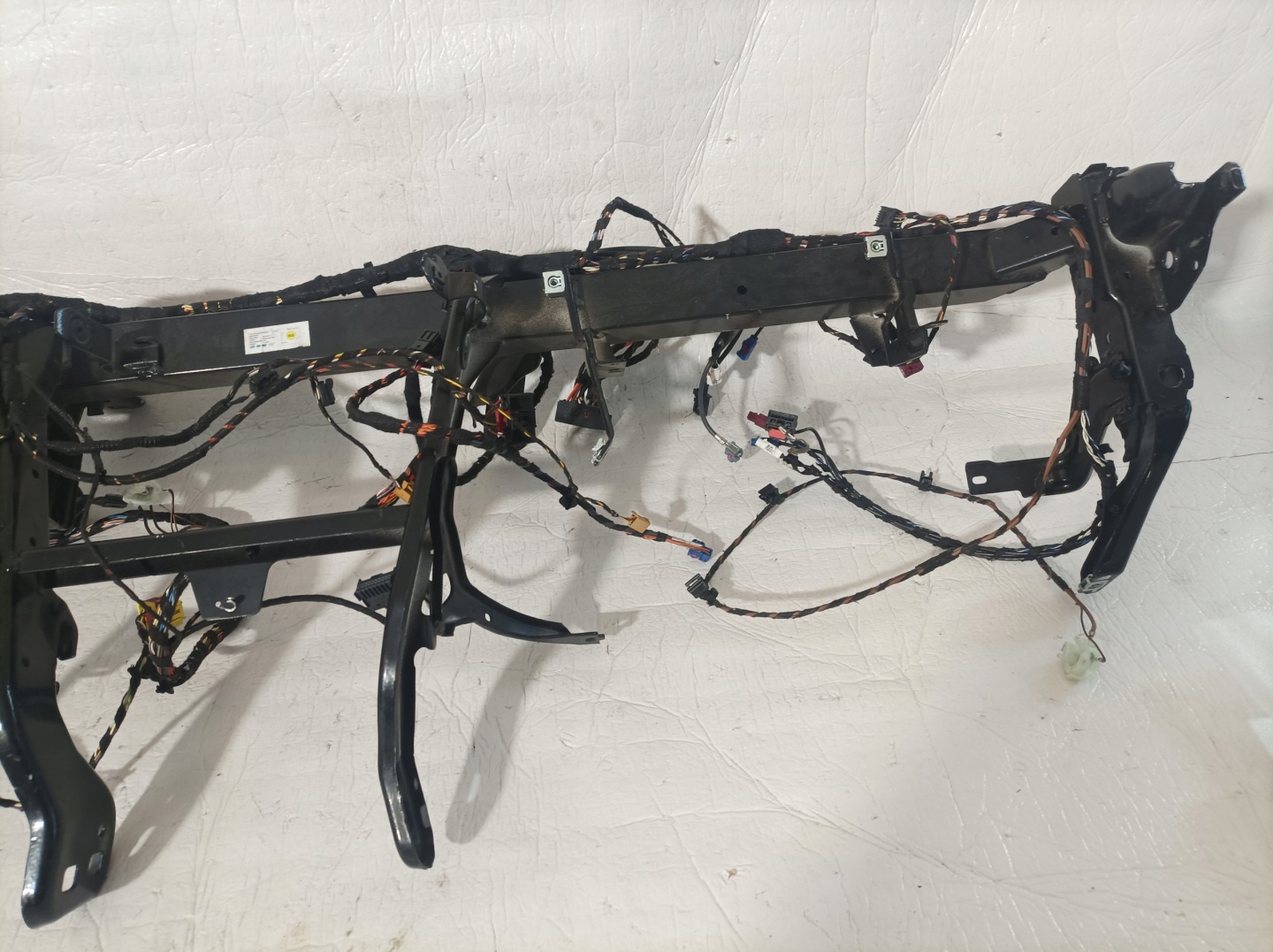 AUDI A4 B9 support bundle of the dashboard ROZDZIELCZEJ