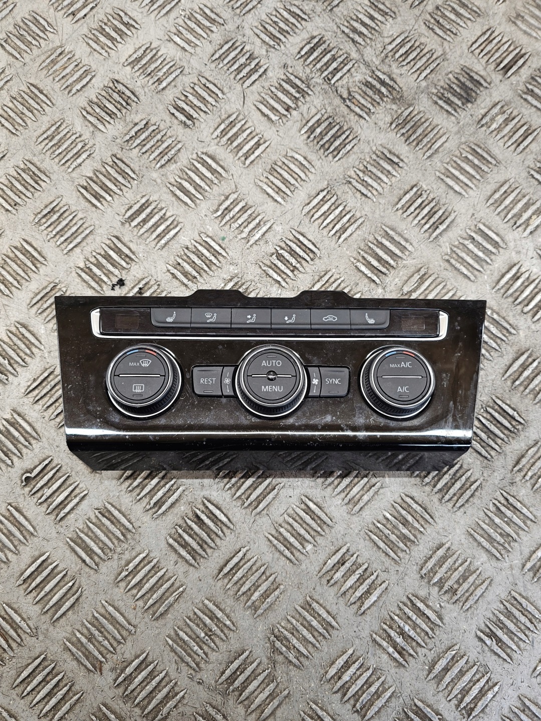 PANEL Bouton KLIMATRONIC Bouches buses 5G0907044DP VW PASSAT B8