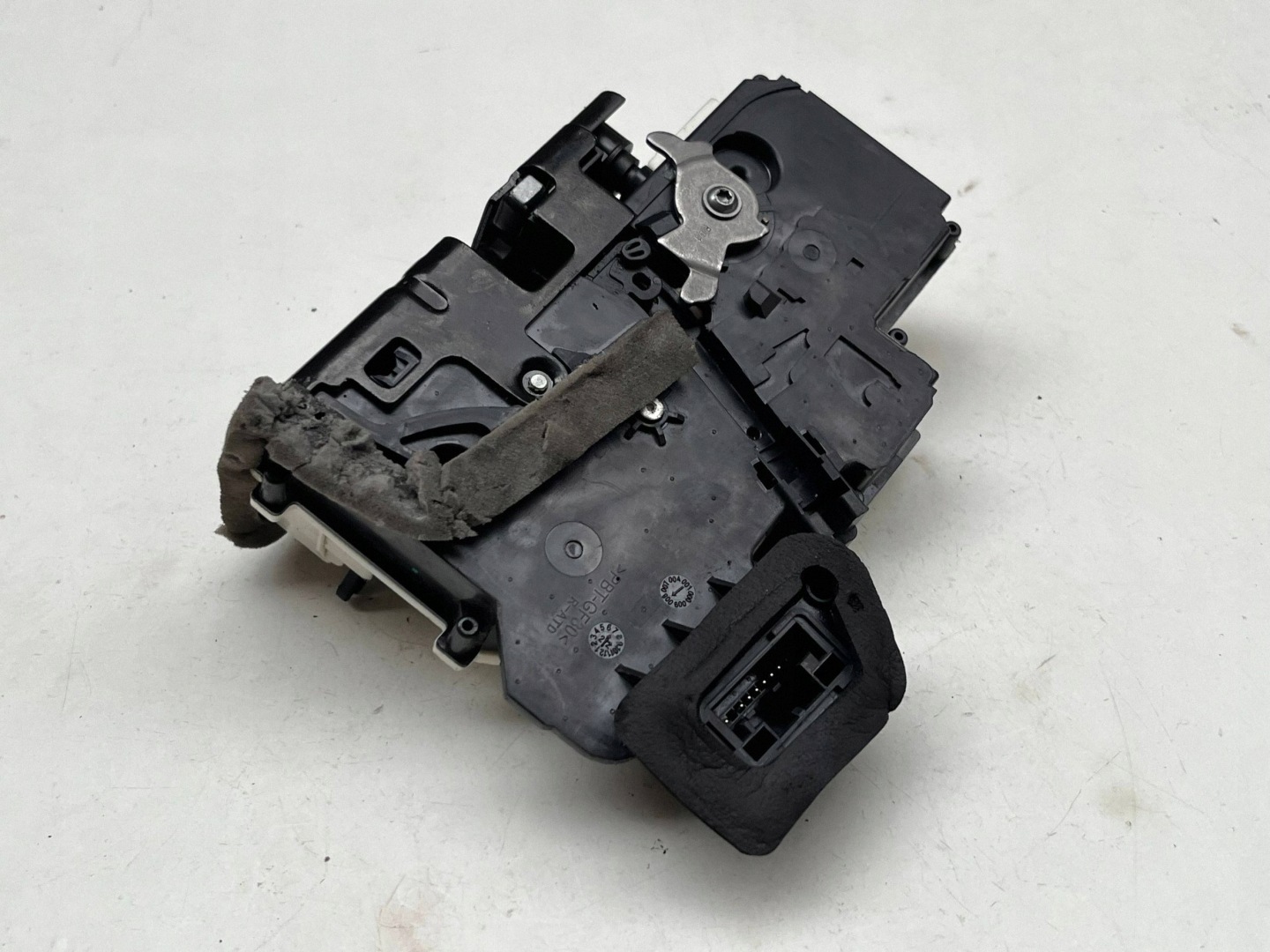 AUDI A6 C8 lock door right rear part 4K0839016P @M