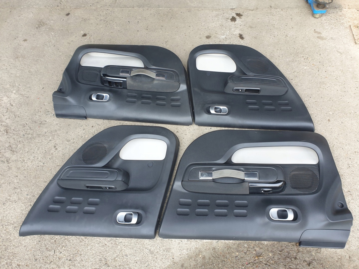 upholstery side for door CITROEN C3 III 2016