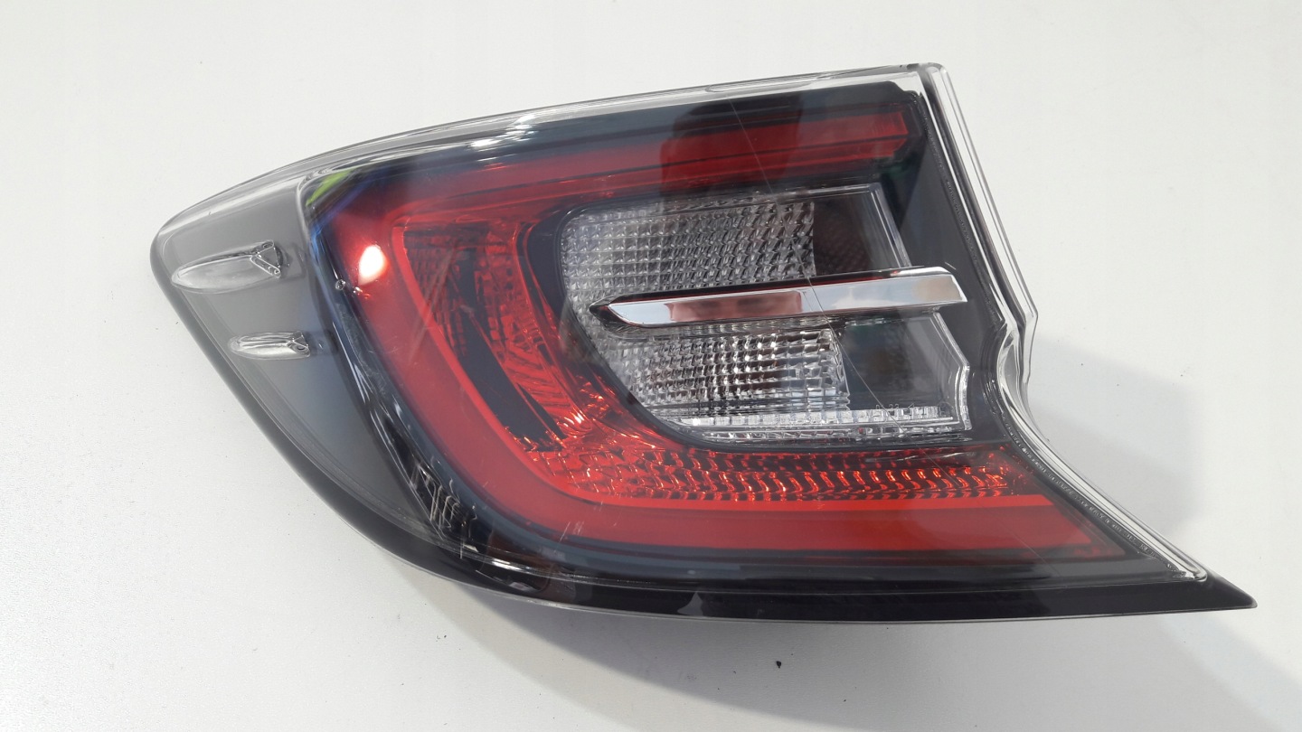 TOYOTA COROLLA E21 rear left light HATCHBACK LED (R16)