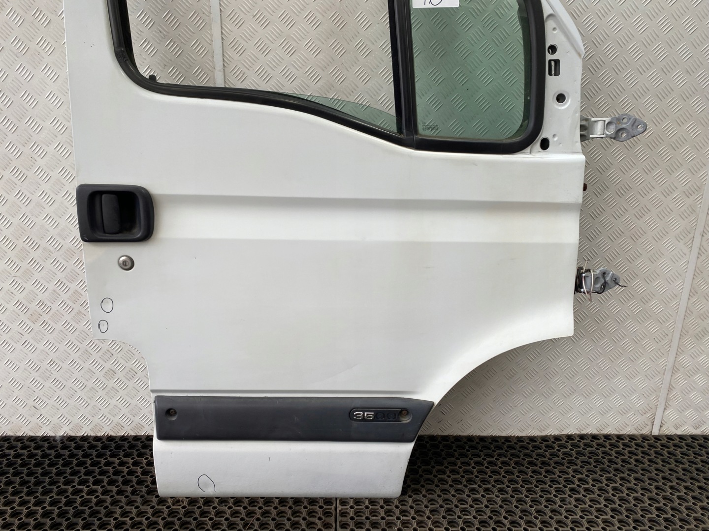 RENAULT MASTER MOVANO II 03-09 door front right complete front BIALE