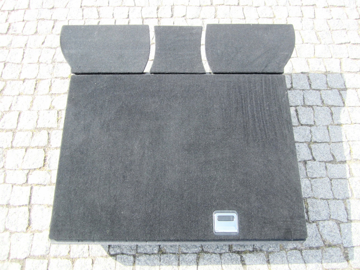 passenger compartment cover sump boot Mercedes W251
