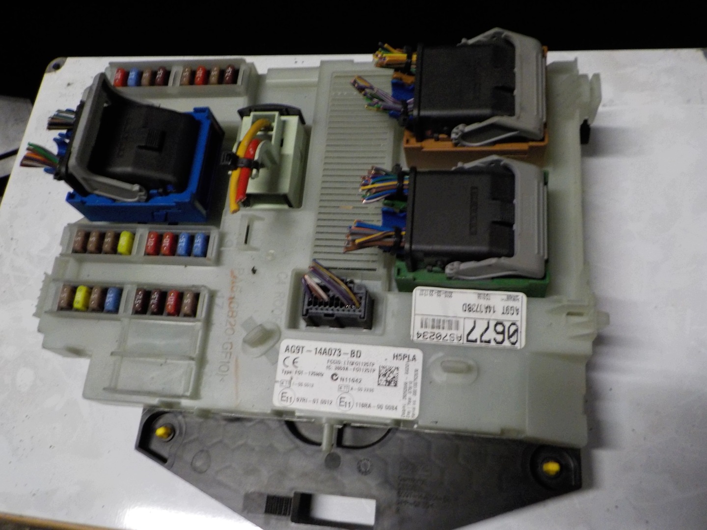 FORD MONDEO IV module BSI UCH AG9T-14A073-BD FORD