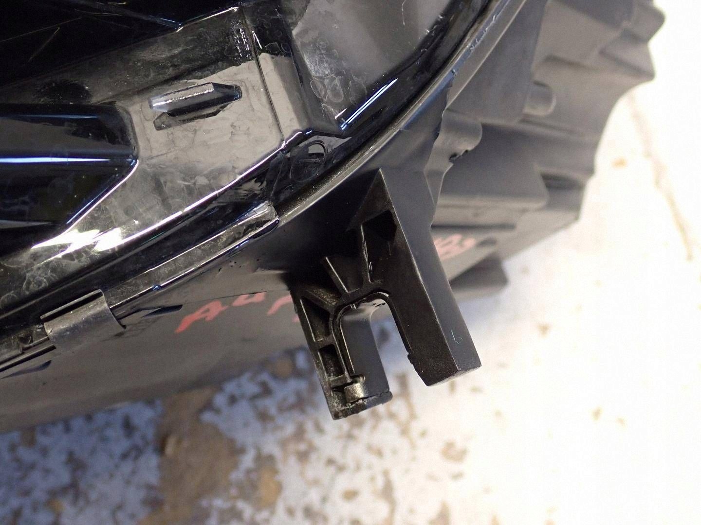 light front front left AUDI A4 B9 LIFT 2019- FULL LED 8W0941011