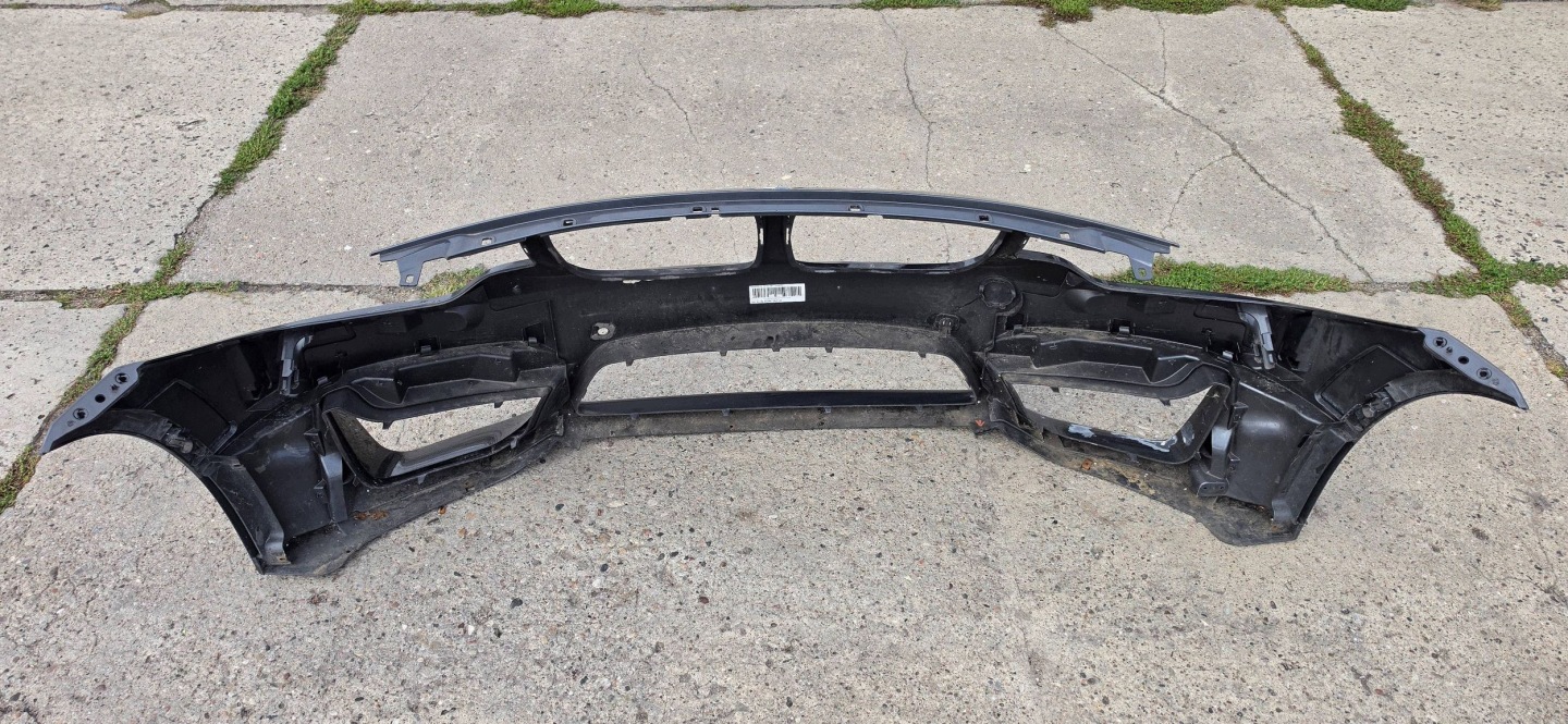 BMW M4 F82 F83 8054290 frontstoßstange