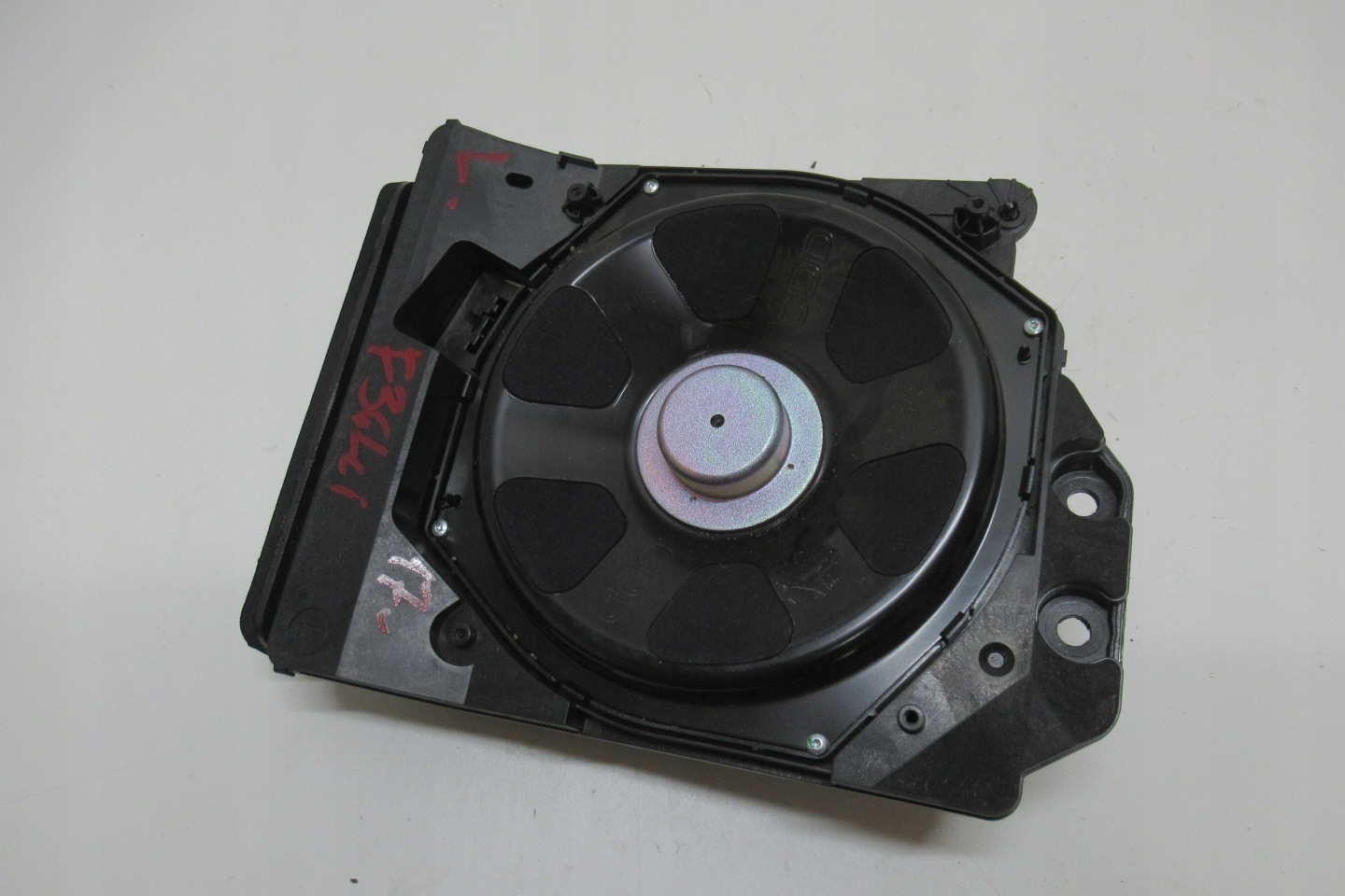 BMW 4 F36 17R speaker NISKOTONOWY left