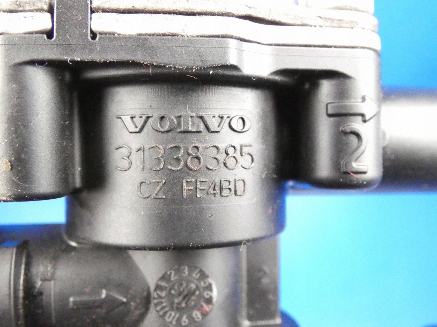 supplementary water pump Volvo XC90 31338385