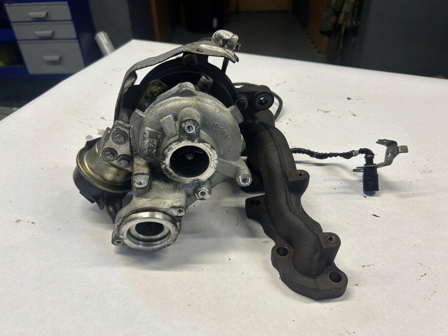 AUDI A4 B9 2,0 TDI turbó 04L253019A