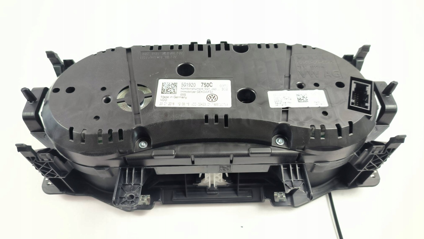 dials clock EU 5G1920750C VOLKSWAGEN GOLF VII LIFT
