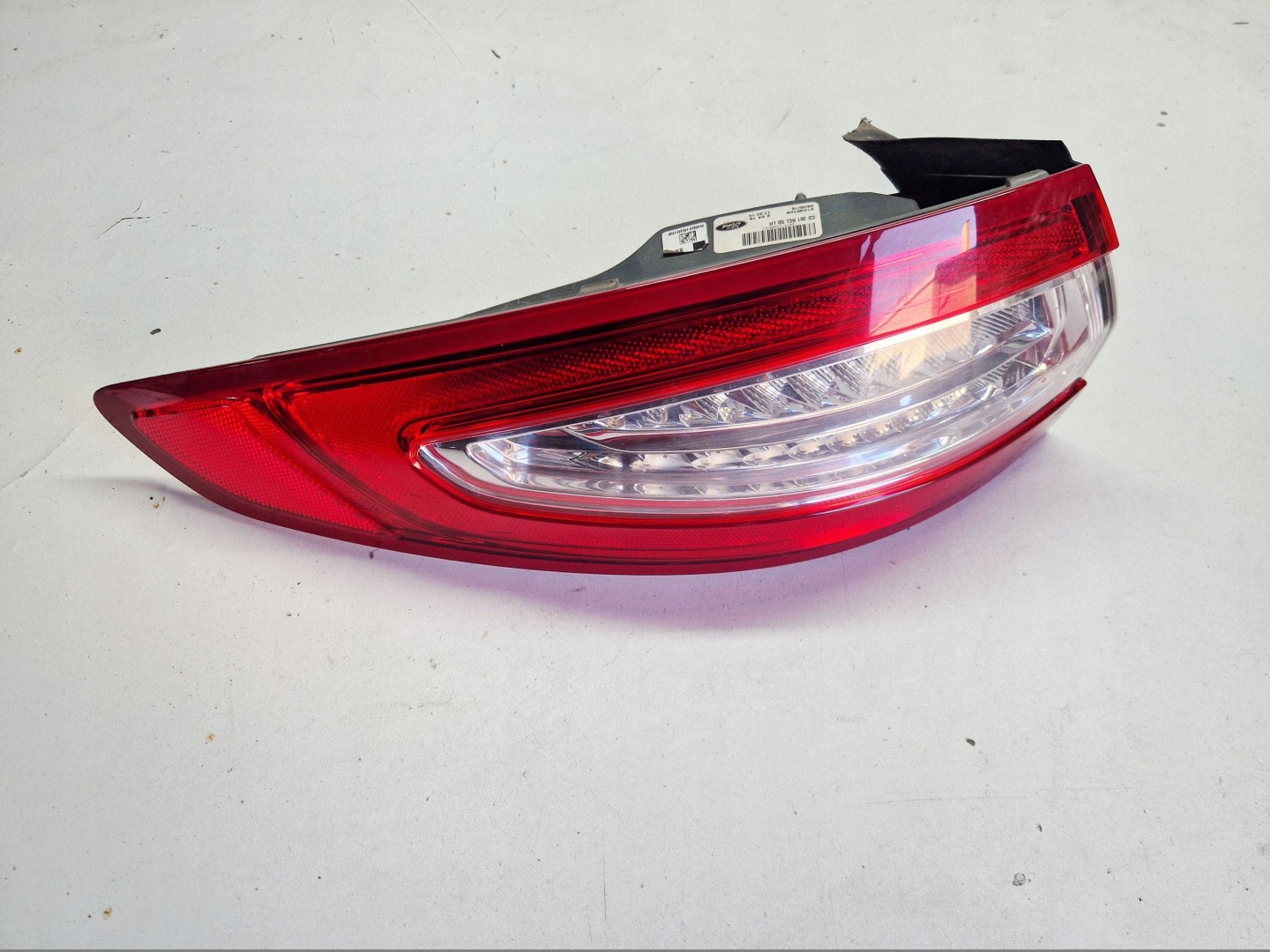 light rear rear part side left Ford Mondeo MK V MK5 HB 5D DS7313405FJ