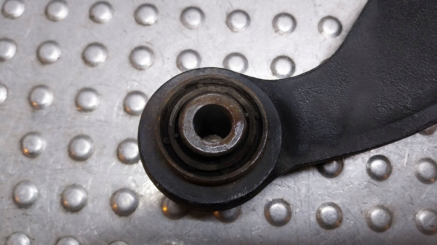 Querlenker links rechts heck 1M51-5500-AA FORD FOCUS MK1 HB MAZDA 3 BK BL 5 CW