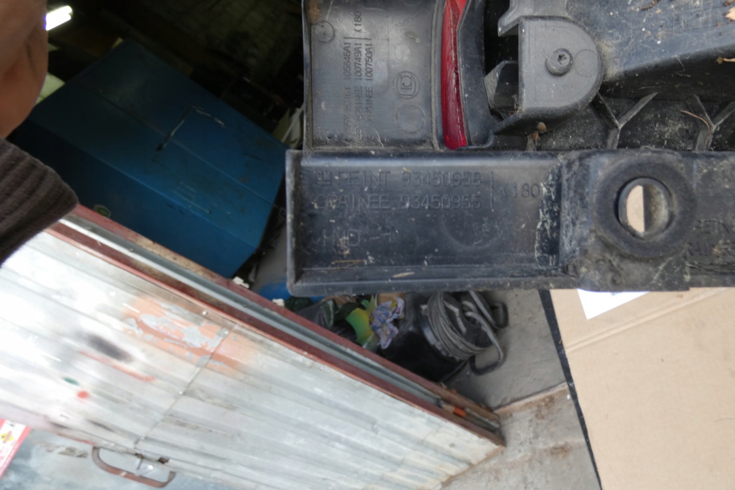 light left rear part TRAFIC III VIVARO 93450958