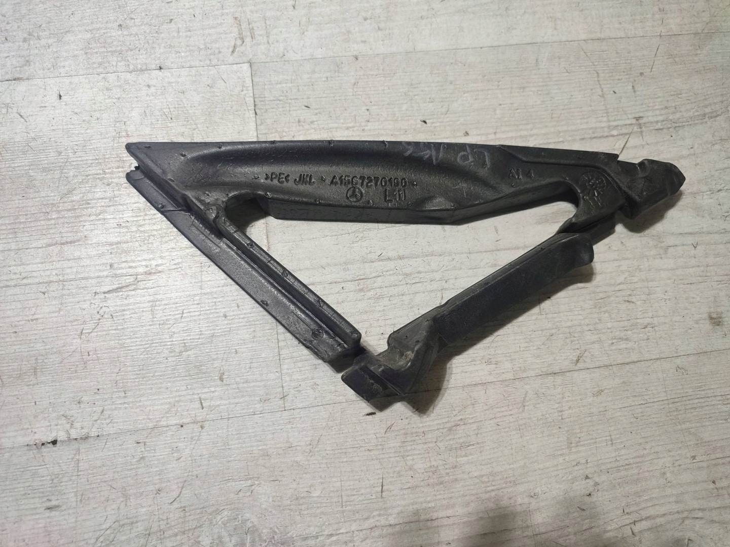 Mercedes-Benz GLA W156 2015 front left gumka mirrors soundproofing