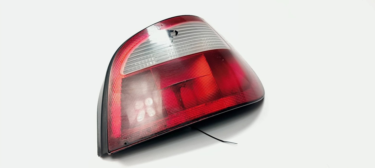 light right rear part 7700428321 RENAULT MEGANE and