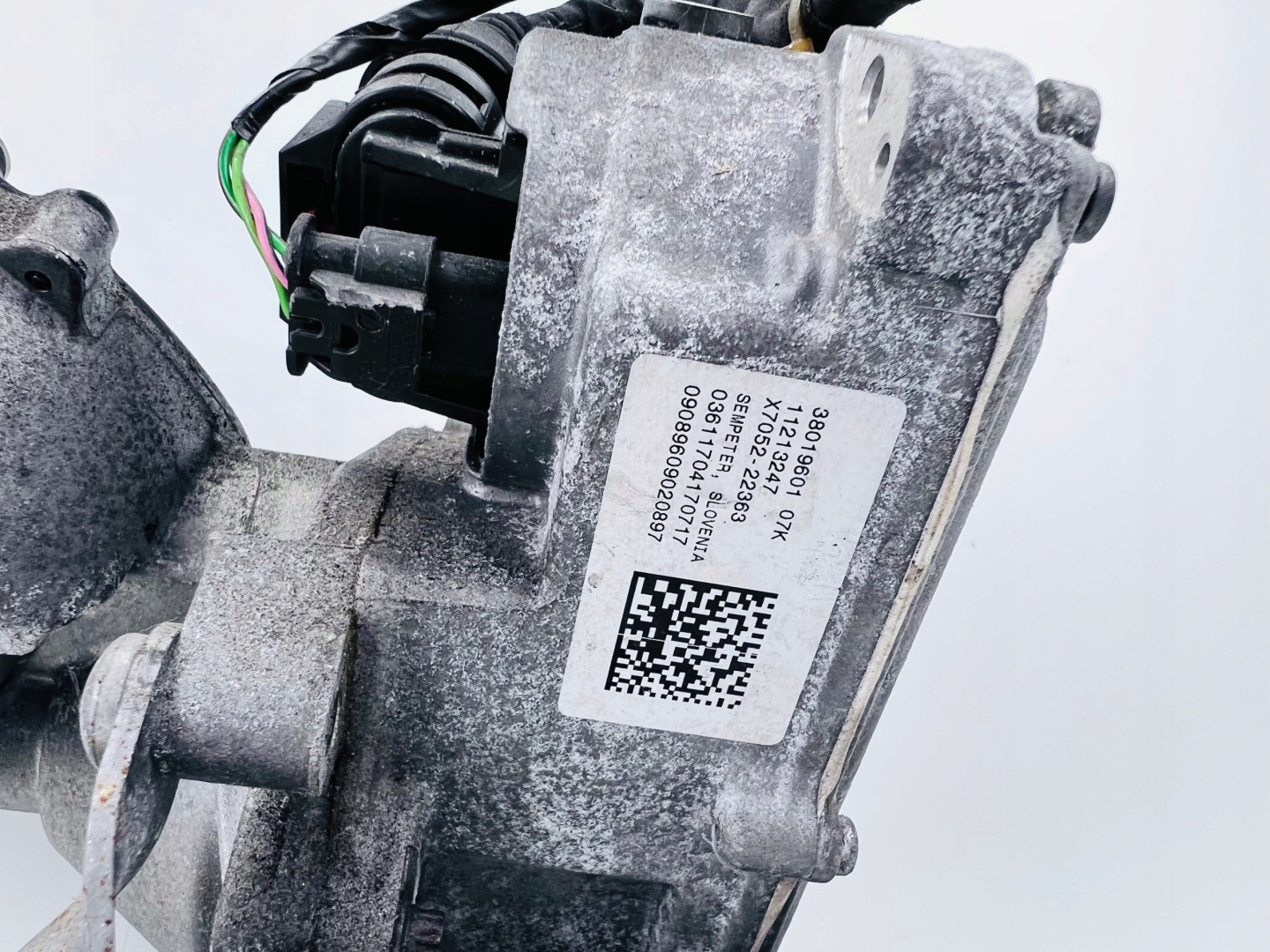 servo control BMW X2 F39 6884122 UF