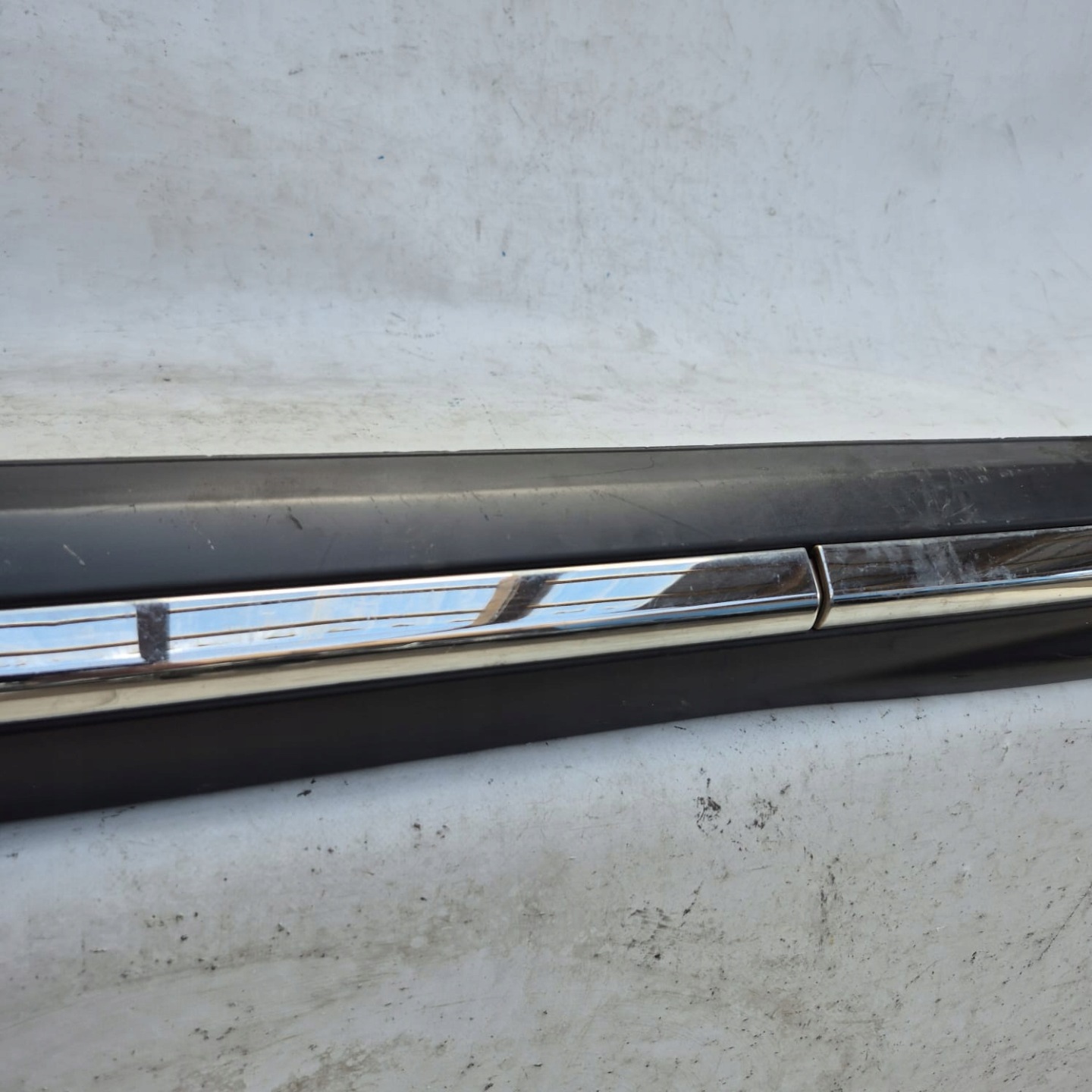 MITSUBISHI OUTLANDER II LIFT moulding threshold left 6512A321-01
