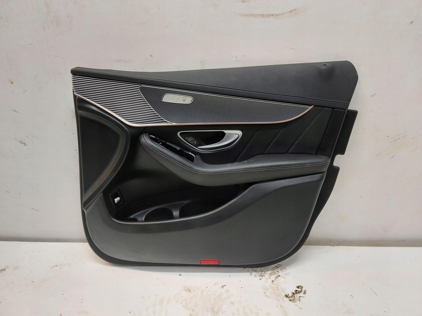 Mercedes EQC 400 W293, side upholstery door right front