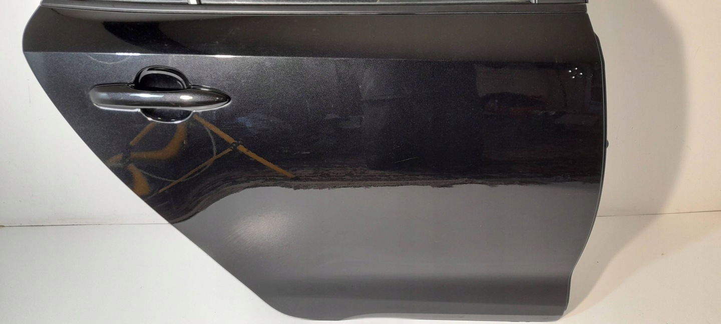 Toyota Corolla E21 Kombi door rear. right 209 (T425)
