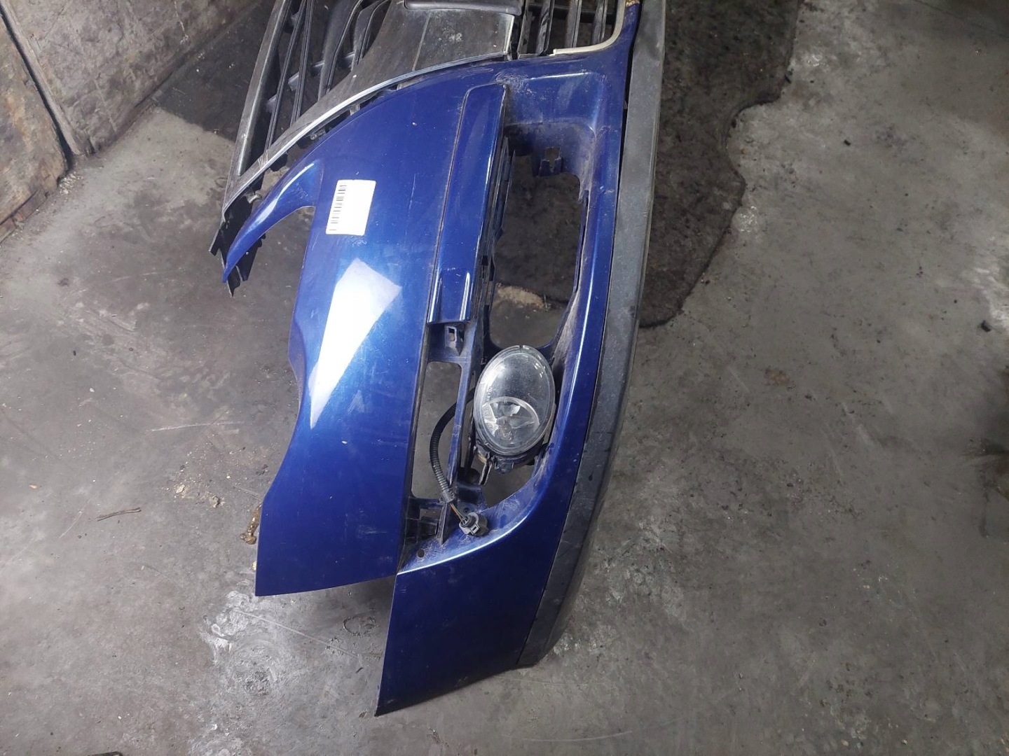 bumper front VOLKSWAGEN PASSAT B6 LD5Q