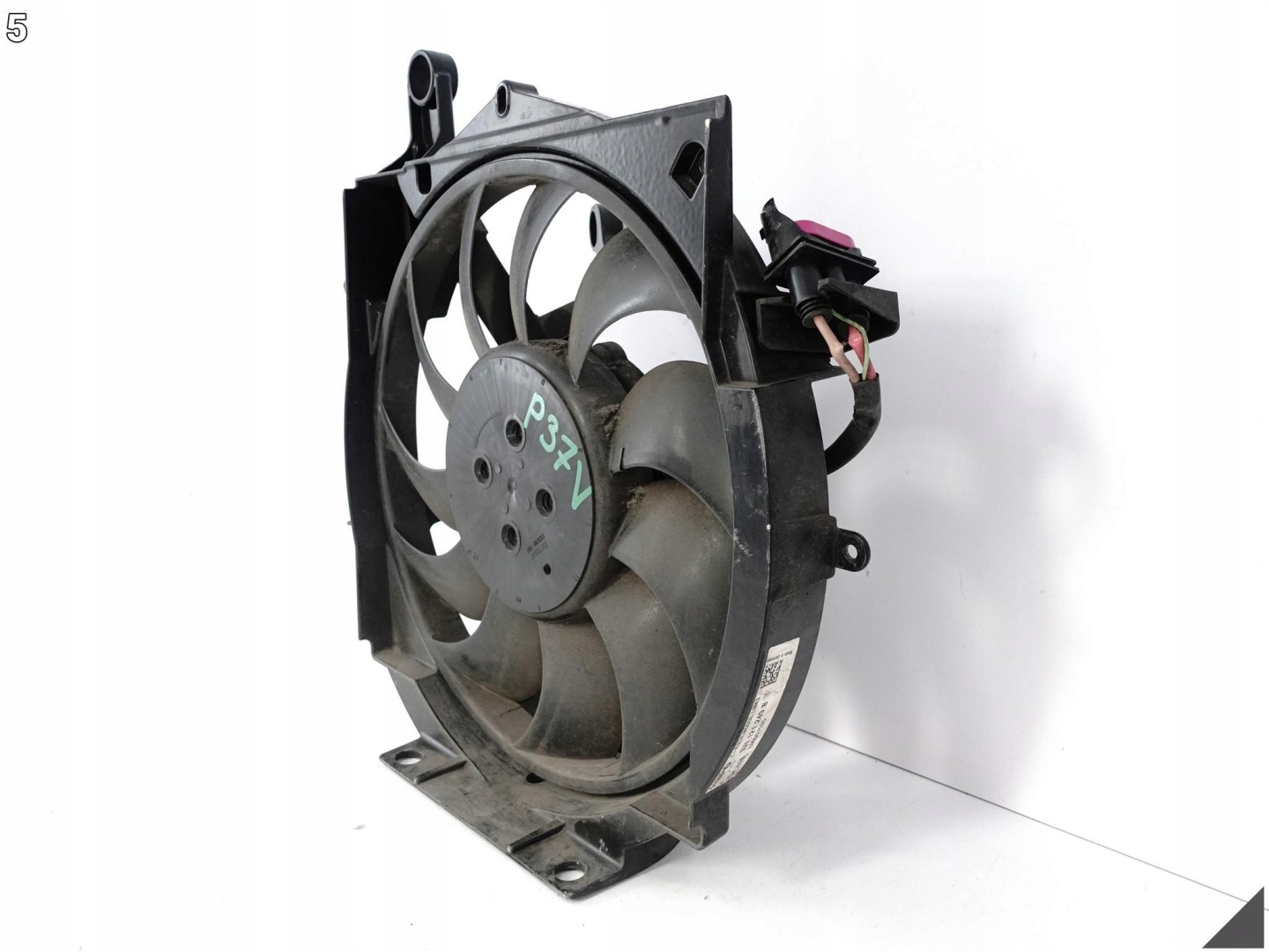 PORSCHE TAYCAN 9J1 AUDI E-TRON GT RS 4J3 vrtule ventilátor obal levý