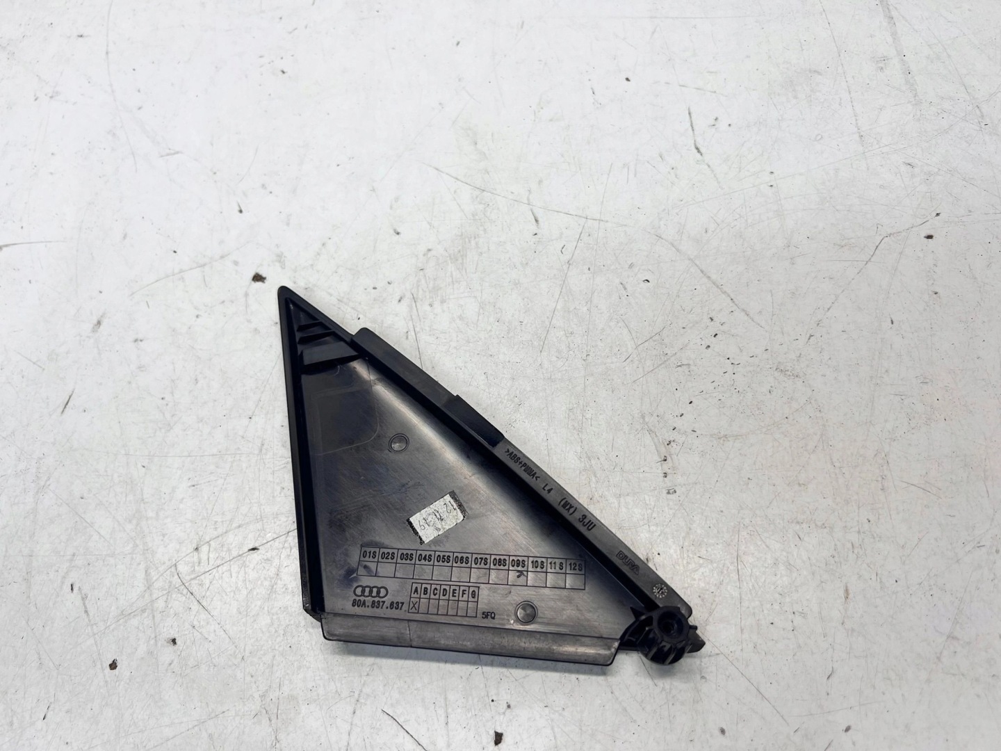 triangle cap door left front AUDI Q5 FY 80A 80A837637 POLYSK
