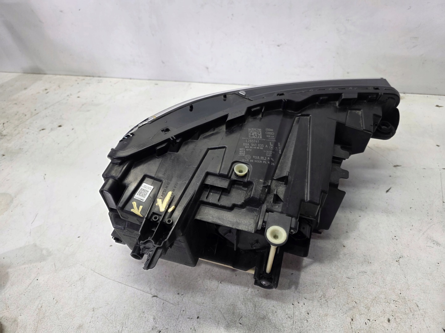 REFLEKTOR light left front MATRIX AUDI Q4 E-TRON 89A941035A