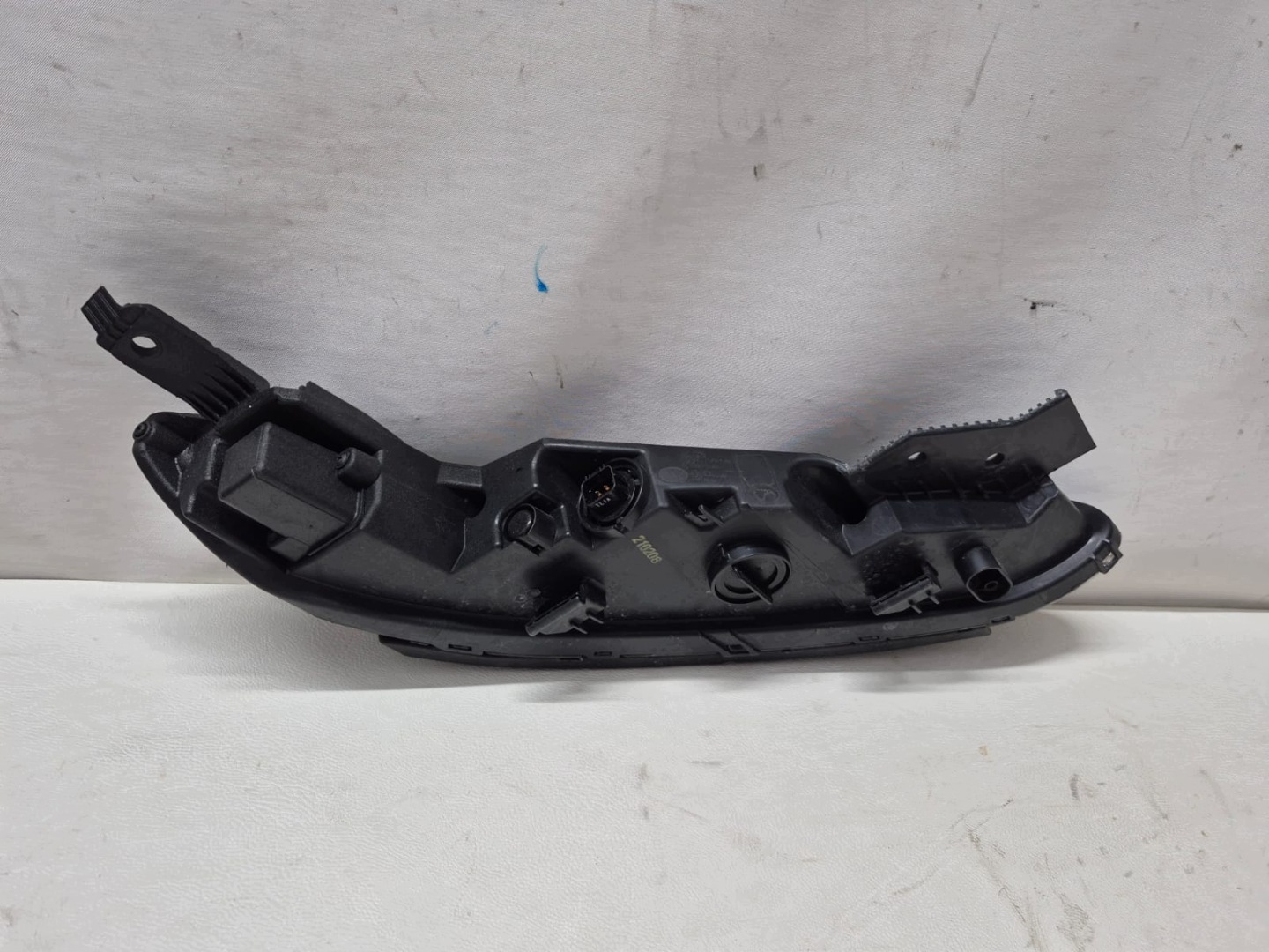 HYUNDAI KONA and LIFT 20- light left front front LED 92207-J9500