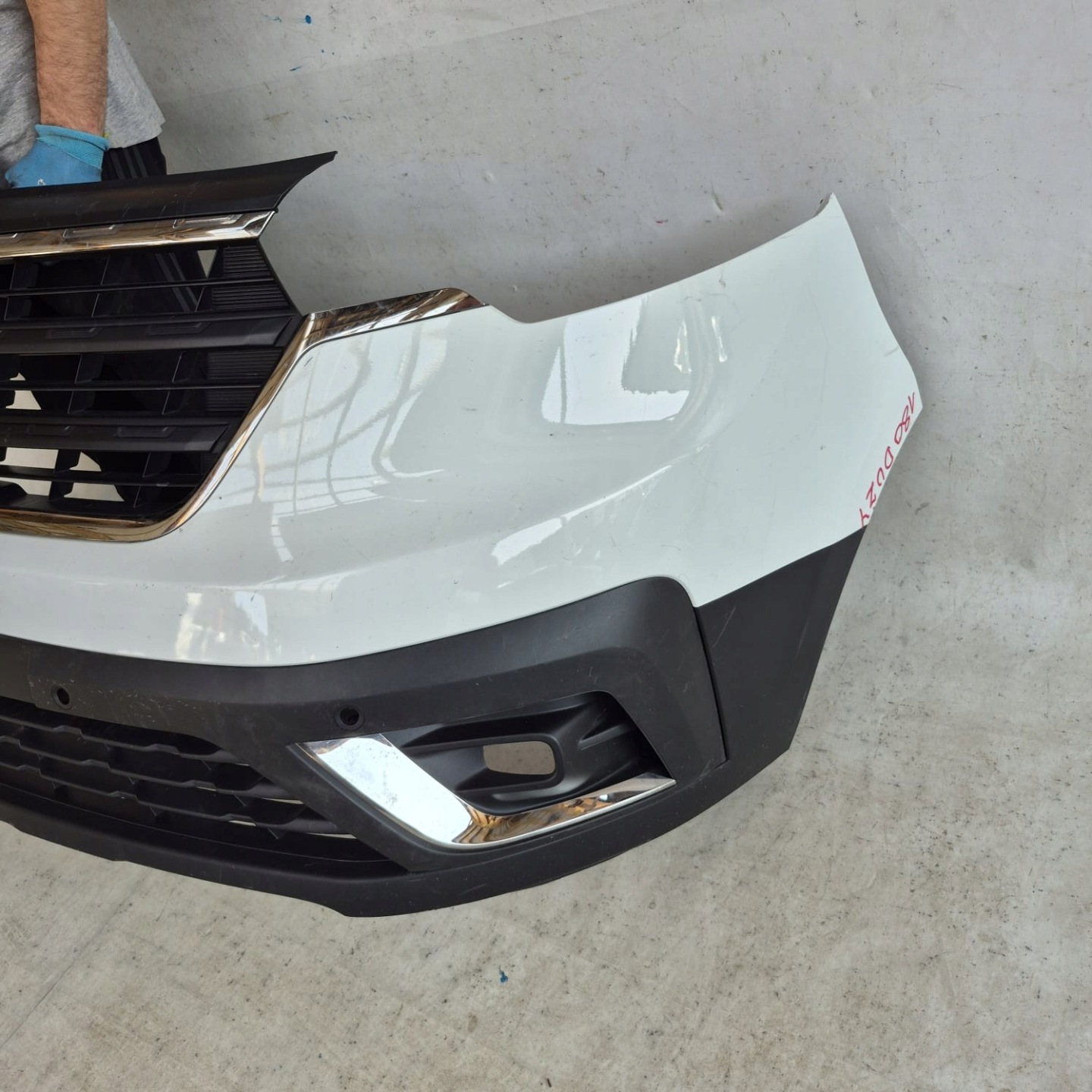 RENAULT TRAFIC IV 21- bumper front front grill 620226941R