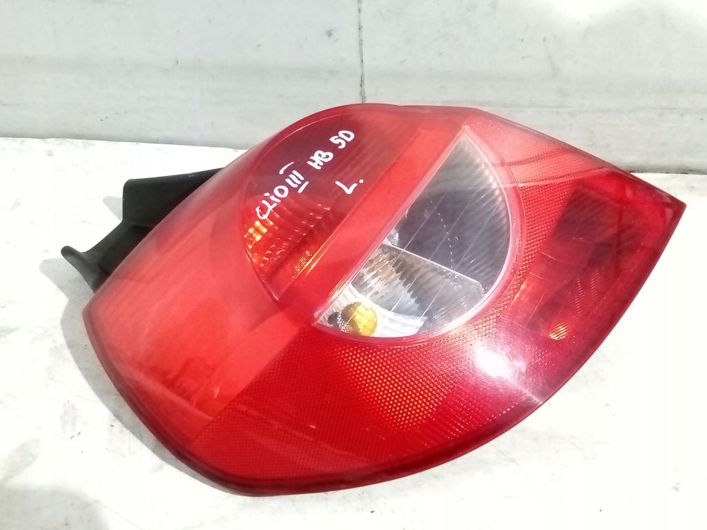 Renault Clio HB 5D Licht links heck hinten