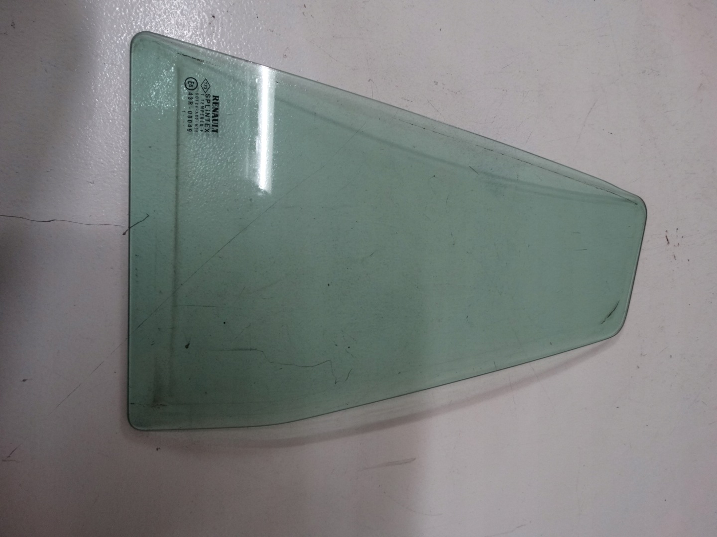 window door RENAULT LAGUNA 2 left rear part 43R-00049