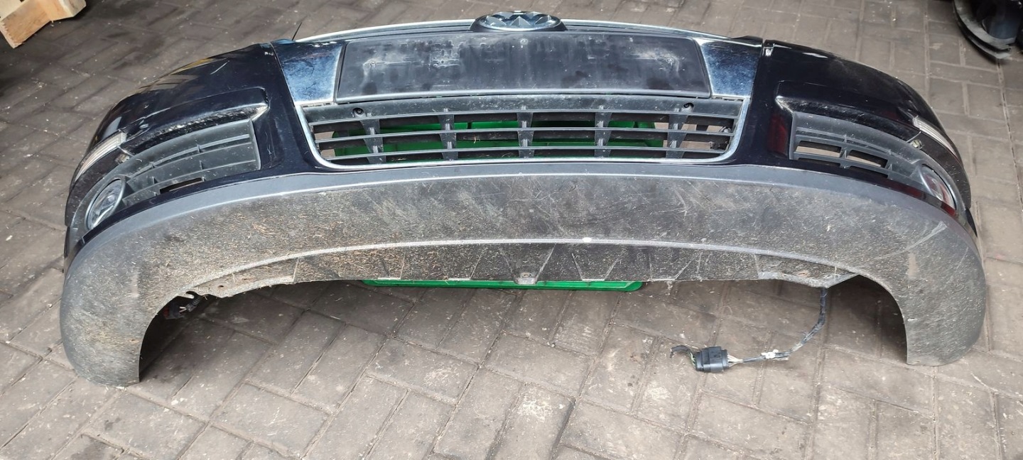 bumper front front VW Passat B6 2,0 TDI CR LC9X